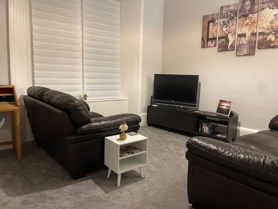 5 Minutes From Loch Lomond - Newly Renovated Ground Floor 1-Bed Flat Apartment Bonhill Exterior photo